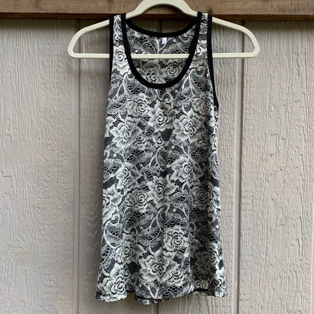 Audrey black & white lace pattern racerback tank